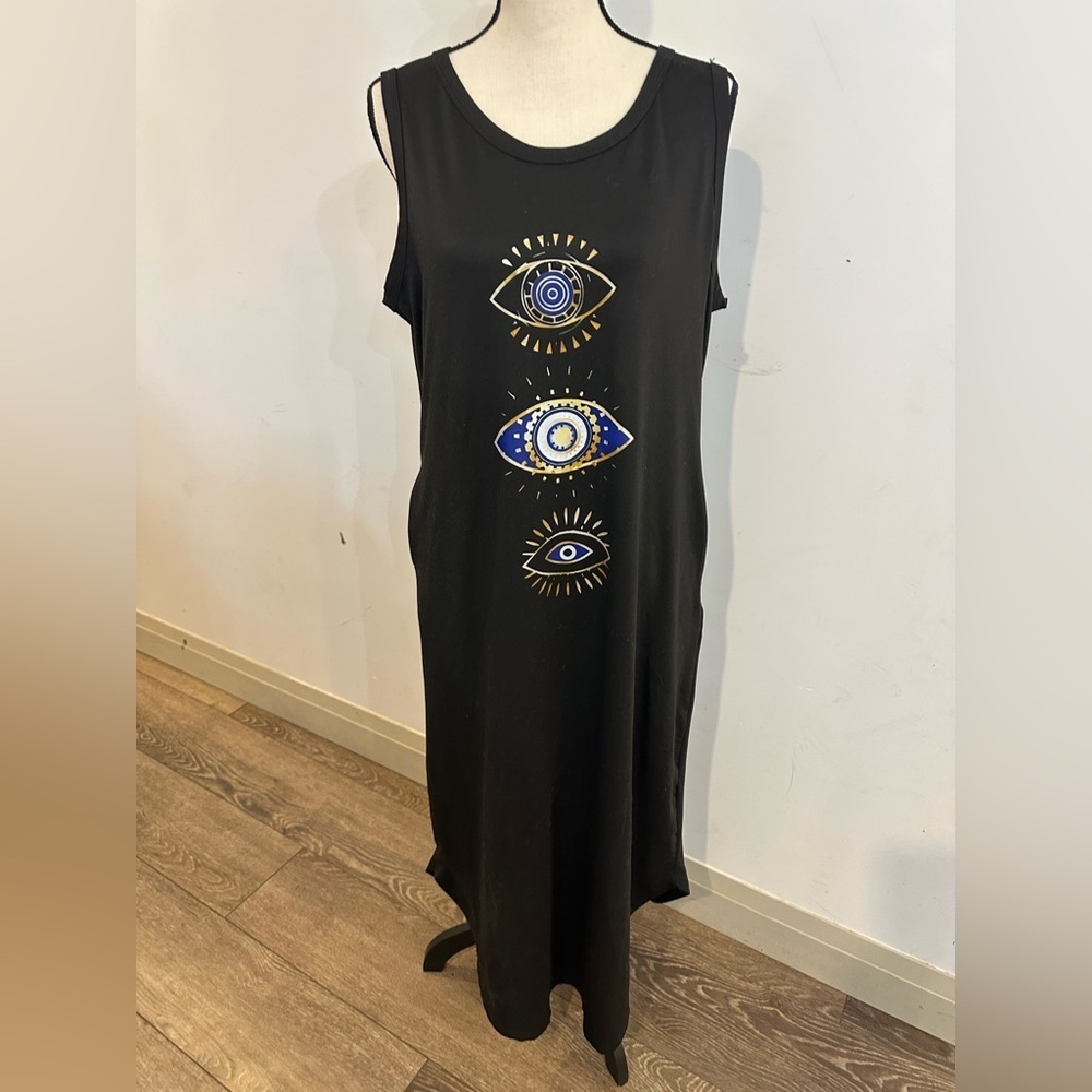Black Backless Sleeveless Maxi Dress with Eye Motif.   R3